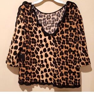🆕 Zara leopard print top size small